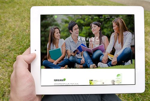 ���Ӿ�γ����